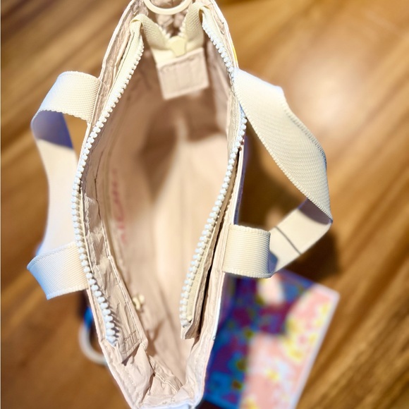 Aloha Collection - Picture 9 of 15